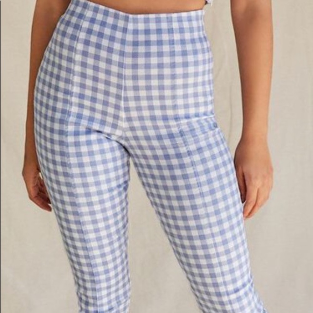 Pleated Gingham Cropped Pants
